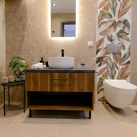 Luxury 6,1 Apartment Larissa
